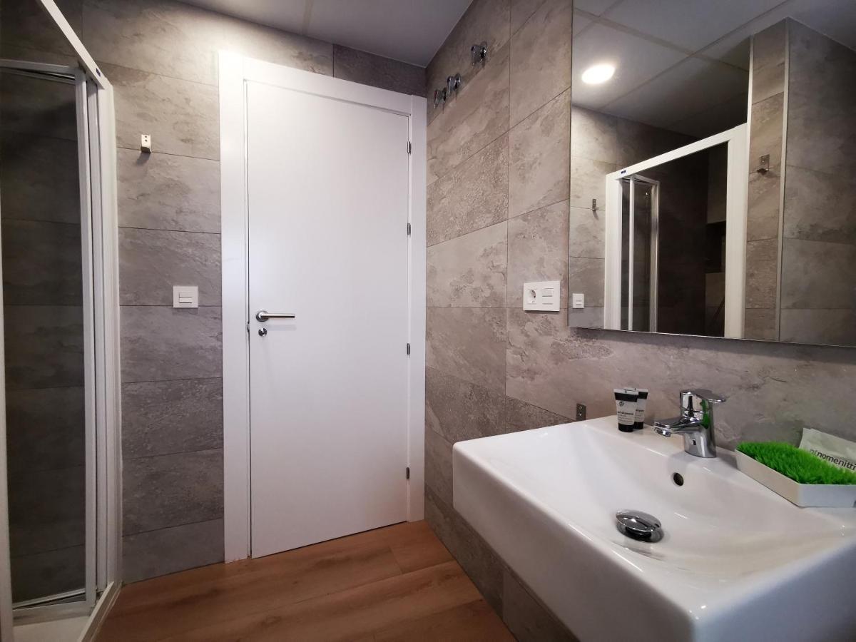 Imeda Reyes Catolicos Apartment Гранада Екстериор снимка
